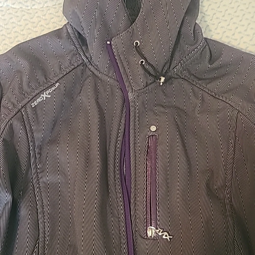Jacket - Picture 3 of 4